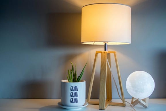 Maak je interieur compleet: zo kies je het ideale dressoir en de juiste verlichting